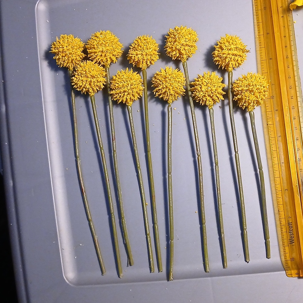 Artificial Floral Stems - Yellow & White w/green - Picture 8 of 10